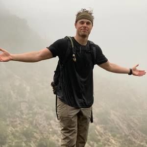 Meet your Posher, Brady